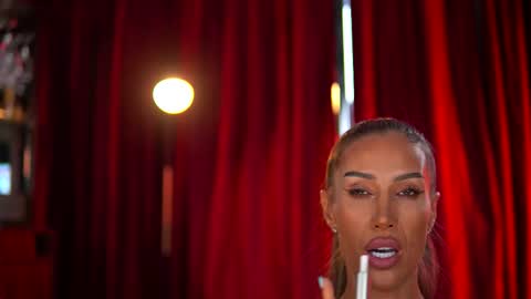 Evelyn online show from September 8, 6:29 pm