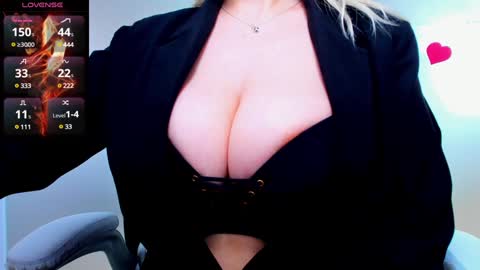 evelyne_rose online show from January 26, 9:08 am