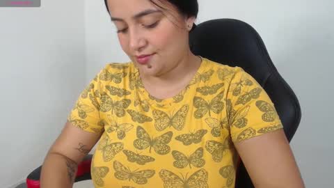 evelin 3 online show from December 6, 8:51 pm