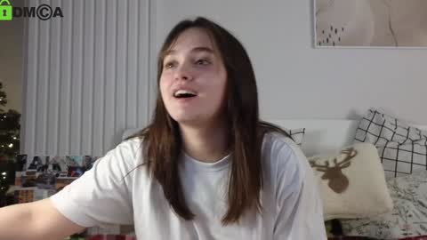 Snapshot of evi_woow chatting on December 30, 8:04 pm evi_woow online show from December 30, 8:04 pm