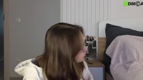 Snapshot of evi_woow chatting on February 10, 9:36 pm evi_woow online show from February 10, 9:36 pm