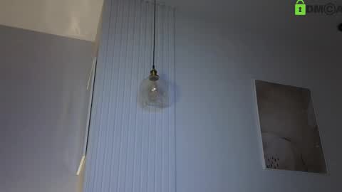 Snapshot of evi_woow chatting on February 15, 1:10 am evi_woow online show from February 15, 1:10 am