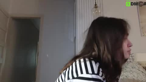 Snapshot of evi_woow chatting on February 16, 9:48 pm evi_woow online show from February 16, 9:48 pm