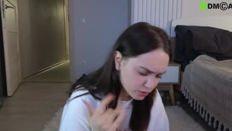 Snapshot of evi_woow chatting on March 2, 11:42 pm evi_woow online show from March 2, 11:42 pm