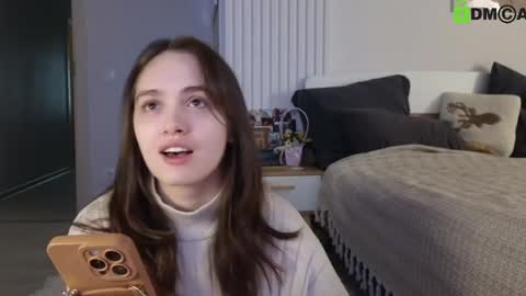 Snapshot of evi_woow chatting on March 11, 2:32 am evi_woow online show from March 11, 2:32 am