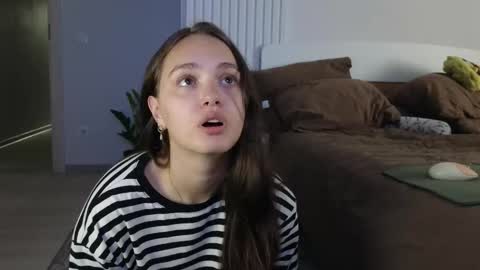 Snapshot of evi_woow chatting on September 9, 8:52 pm evi_woow online show from September 9, 8:52 pm