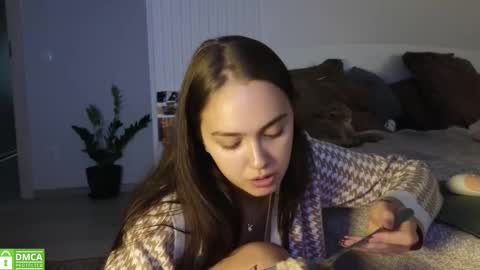 Snapshot of evi_woow chatting on September 21, 10:00 pm evi_woow online show from September 21, 10:00 pm