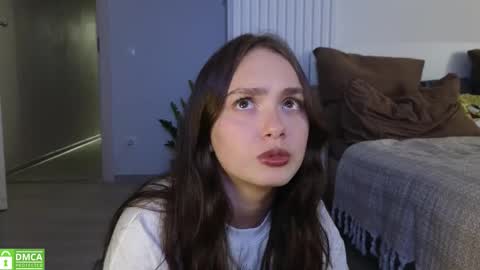 Snapshot of evi_woow chatting on October 6, 2:31 am evi_woow online show from October 6, 2:31 am