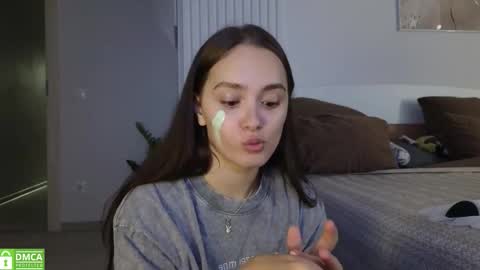 Snapshot of evi_woow chatting on October 10, 8:41 pm evi_woow online show from October 10, 8:41 pm