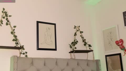 Ivi Alejandra  online show from January 15, 6:51 pm