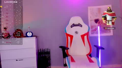 evva_foxxy online show from September 15, 3:01 pm