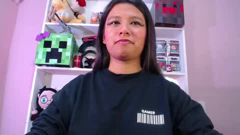 Im Evy online show from September 11, 5:57 pm