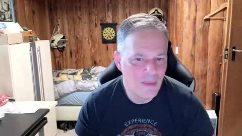 Snapshot of exibe1219 chatting on March 6, 10:20 am exibe1219 online show from March 6, 10:20 am