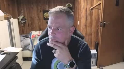 Snapshot of exibe1219 chatting on November 6, 9:43 am exibe1219 online show from November 6, 9:43 am