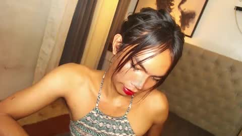 Snapshot of exotic_blacklixexx69 chatting on December 5, 5:37 am Lixe online show from December 5, 5:37 am