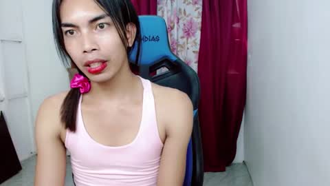 Snapshot of exotic_blacklixexx69 chatting on February 19, 3:50 am Lixe online show from February 19, 3:50 am