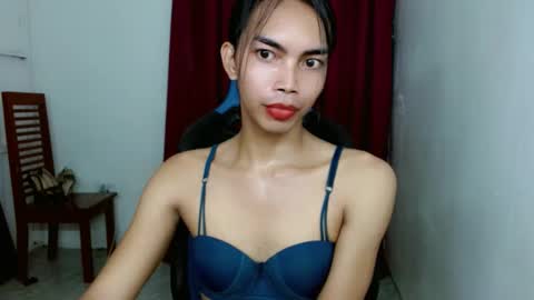 Snapshot of exotic_blacklixexx69 chatting on February 22, 10:29 am Lixe online show from February 22, 10:29 am
