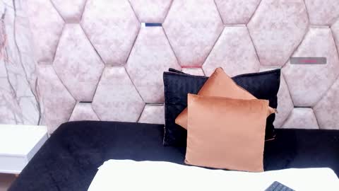 Alison online show from October 17, 7:05 pm