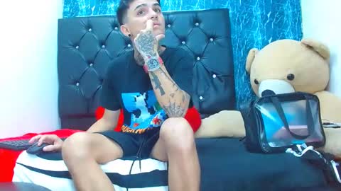 exotichot_couple online show from January 21, 7:58 am