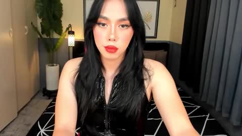 Suki online show from September 26, 8:07 am