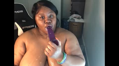 Miss Kitty online show from September 30, 8:25 pm