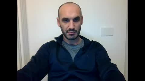 Snapshot of extr0 chatting on November 25, 10:10 pm Extro online show from November 25, 10:10 pm