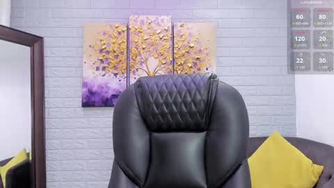      online show from November 8, 1:44 pm