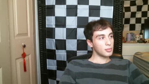 Ezra Naamah online show from January 21, 6:02 pm