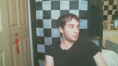 Ezra Naamah online show from March 5, 10:21 pm