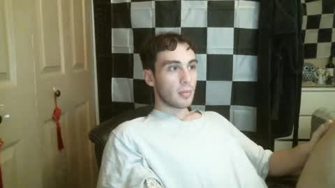 Ezra Naamah online show from March 7, 1:20 am