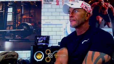 fabxxxl online show from January 8, 9:10 am