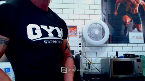 fabxxxl online show from February 20, 12:57 pm