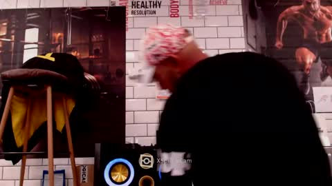 fabxxxl online show from March 11, 7:58 am