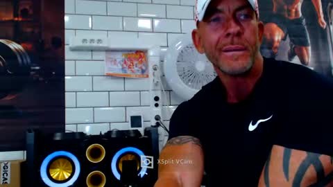 fabxxxl online show from March 12, 4:02 pm