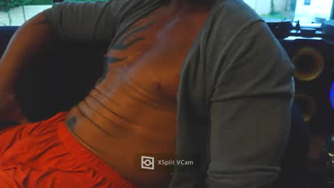 fabxxxl online show from October 6, 7:50 am