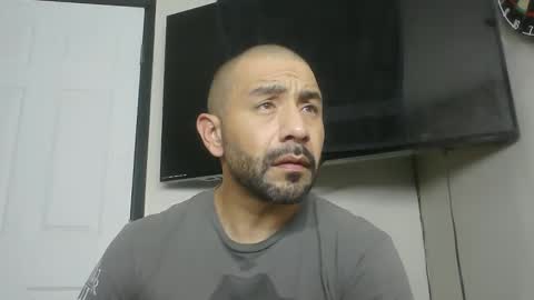 Mark online show from November 25, 8:14 am