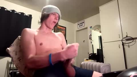 Snapshot of fadedboy4u chatting on December 17, 6:14 pm fadedboy4u online show from December 17, 6:14 pm