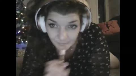 Snapshot of faidramae chatting on December 21, 12:16 pm faidra mae online show from December 21, 12:16 pm