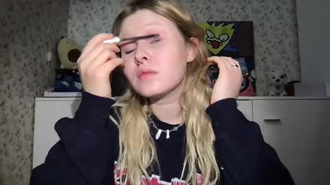 Arisha online show from December 19, 2:35 pm