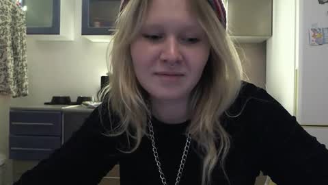 Arisha online show from October 18, 3:13 pm