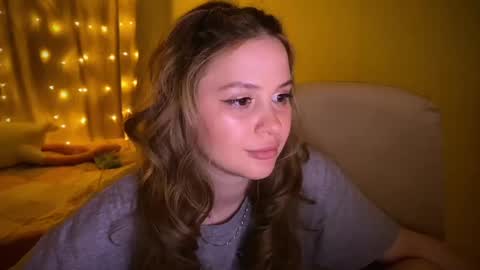 Snapshot of fairyilona chatting on February 21, 7:10 pm Ilona online show from February 21, 7:10 pm