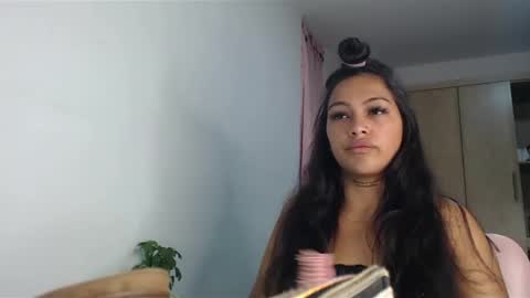 fairylatin online show from January 4, 7:55 am