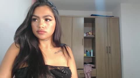 fairylatin online show from January 4, 11:00 am