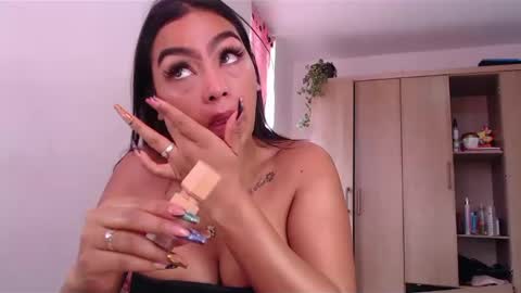 fairylatin online show from January 19, 3:21 pm