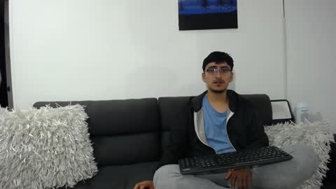 FallGays online show from December 2, 1:47 am