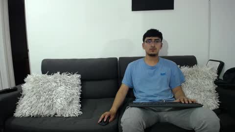 FallGays online show from December 31, 1:04 am