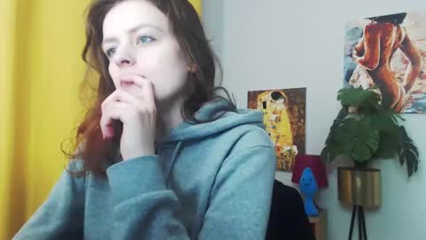 Nadine online show from December 4, 6:22 am