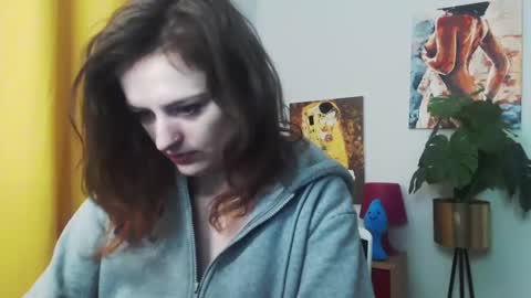 Nadine online show from December 19, 6:23 am