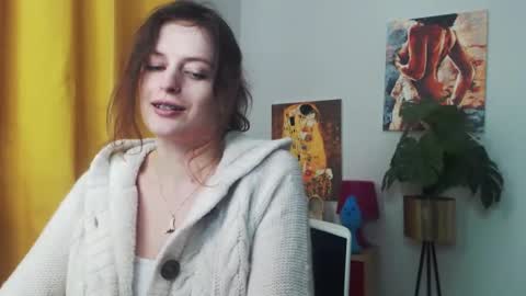 Nadine online show from January 8, 9:21 am