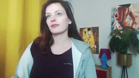 Nadine online show from February 7, 1:11 pm